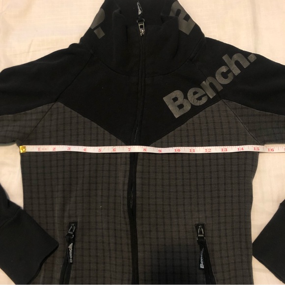 3/40$BENCH - Grey/Black Sport Sweater - Picture 6 of 7
